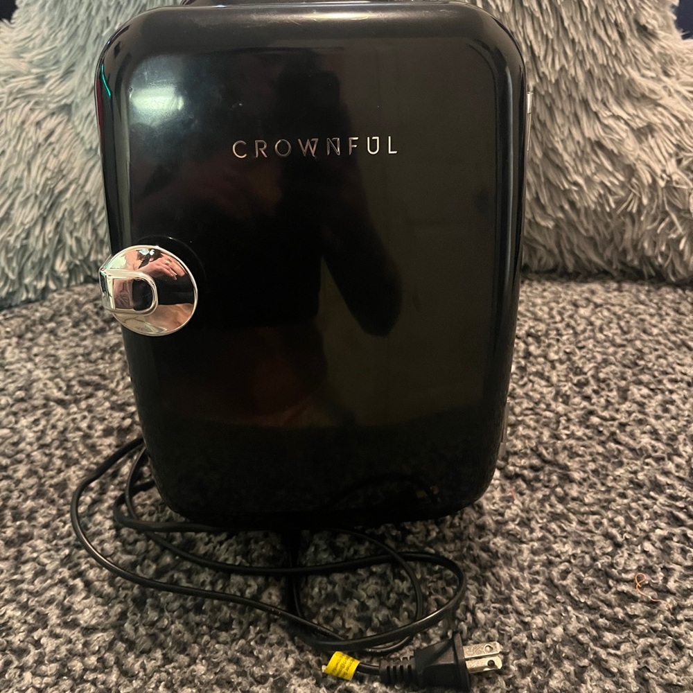 Crownful Black Mini Fridge